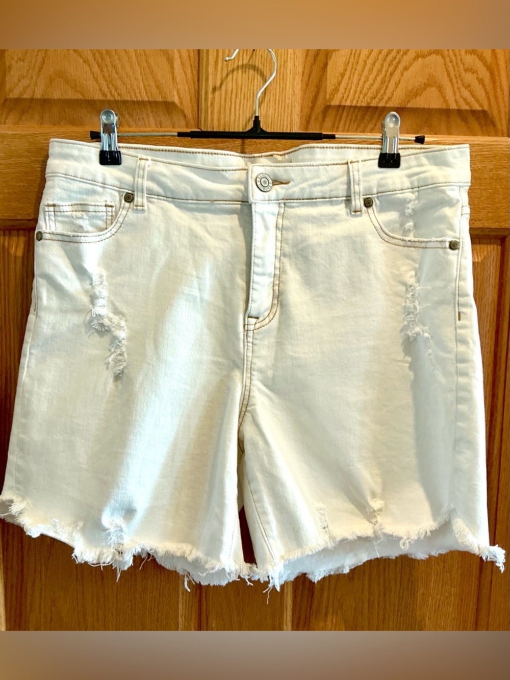 Eloquii White Denim Distressed Cutoffs Jean Shorts With Stretch Shorts Size 14